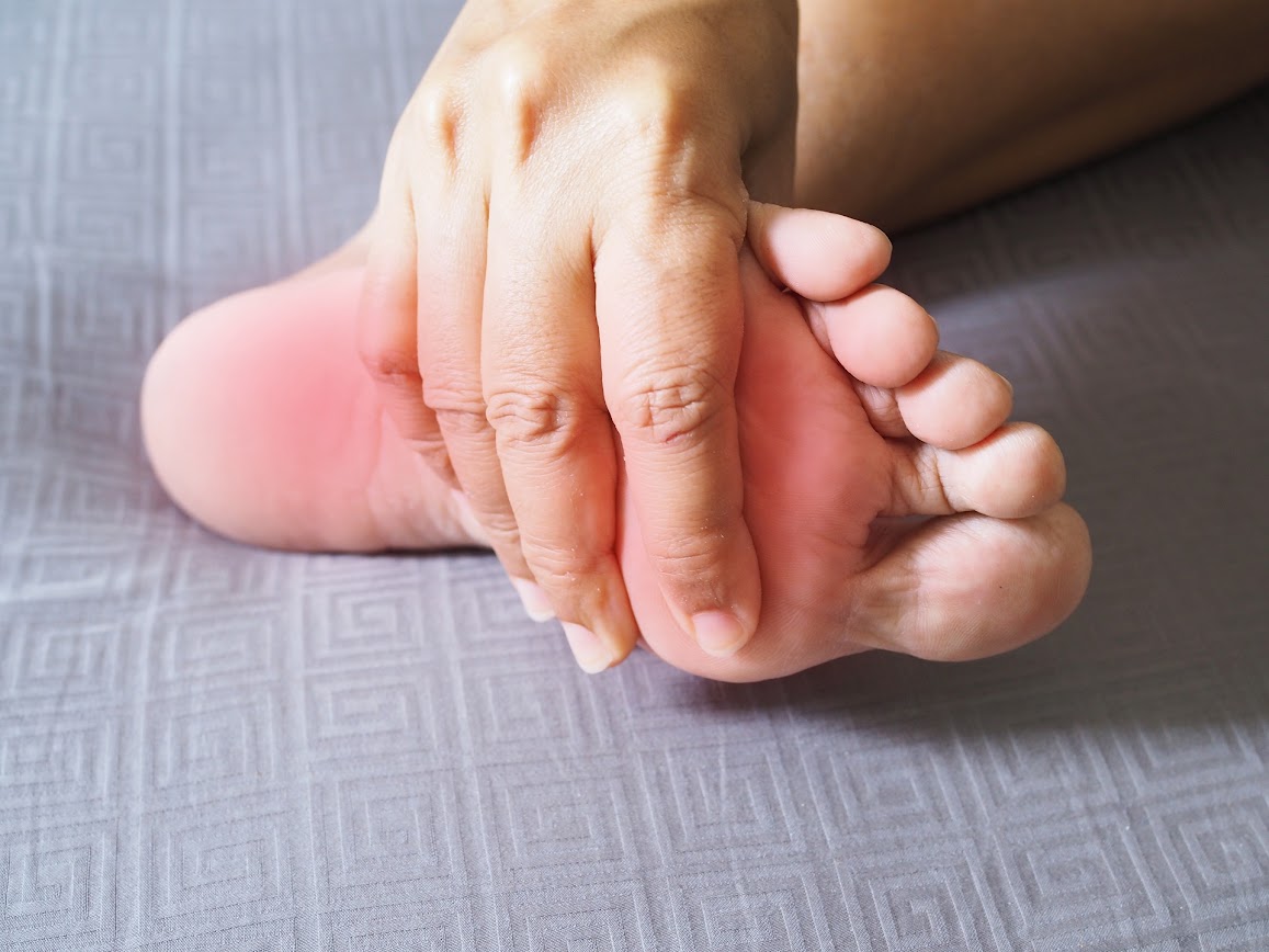 Laser therapy for foot pain in Gainesville and Buford GA